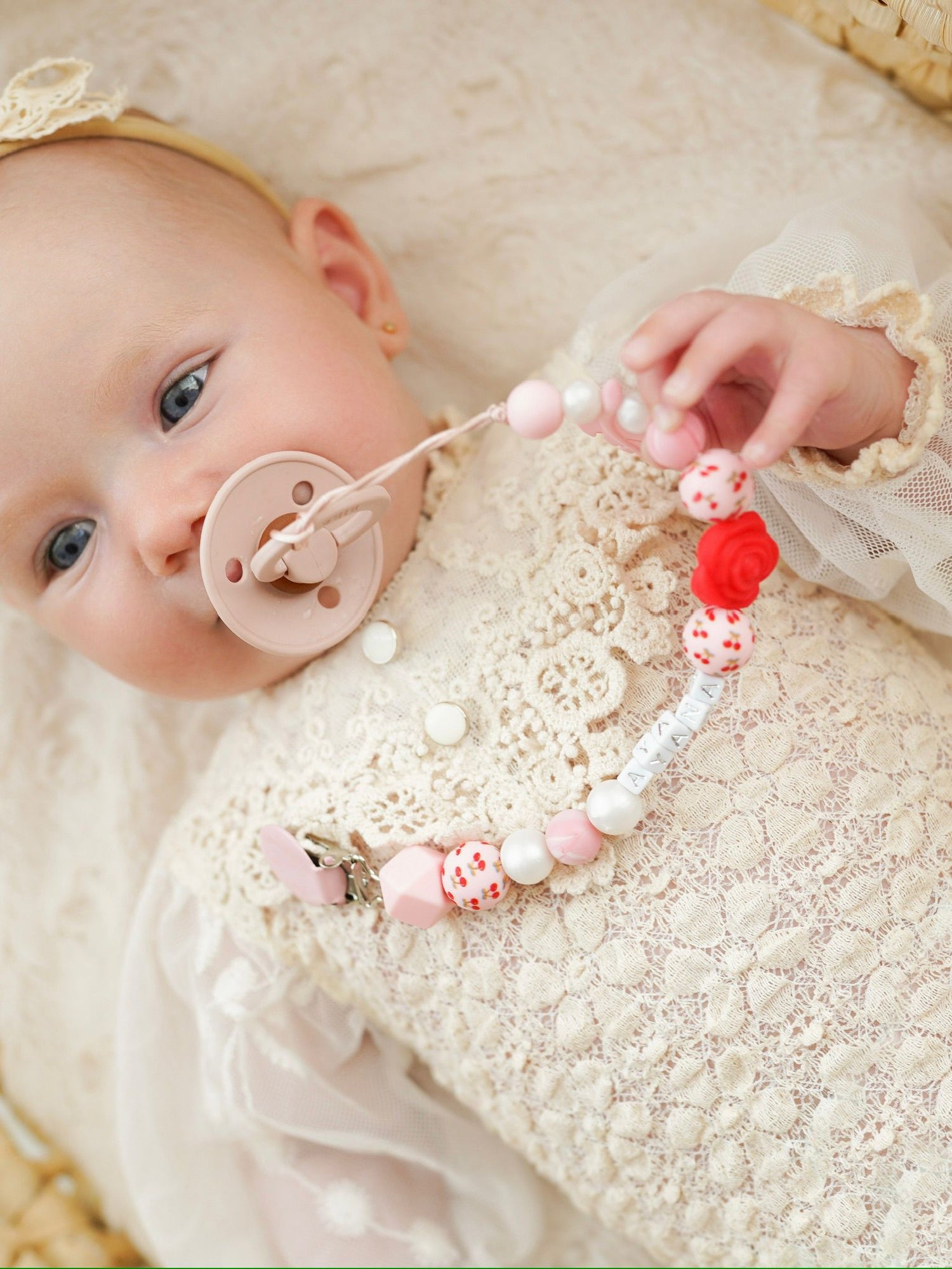 Lănțișoare pentru suzetă fetițe