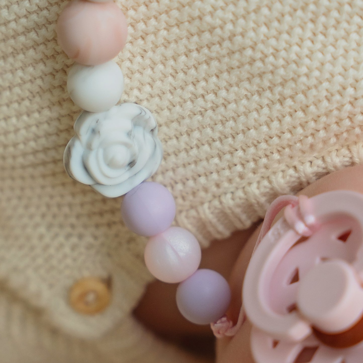 Lănțișorul Lilac & Lace