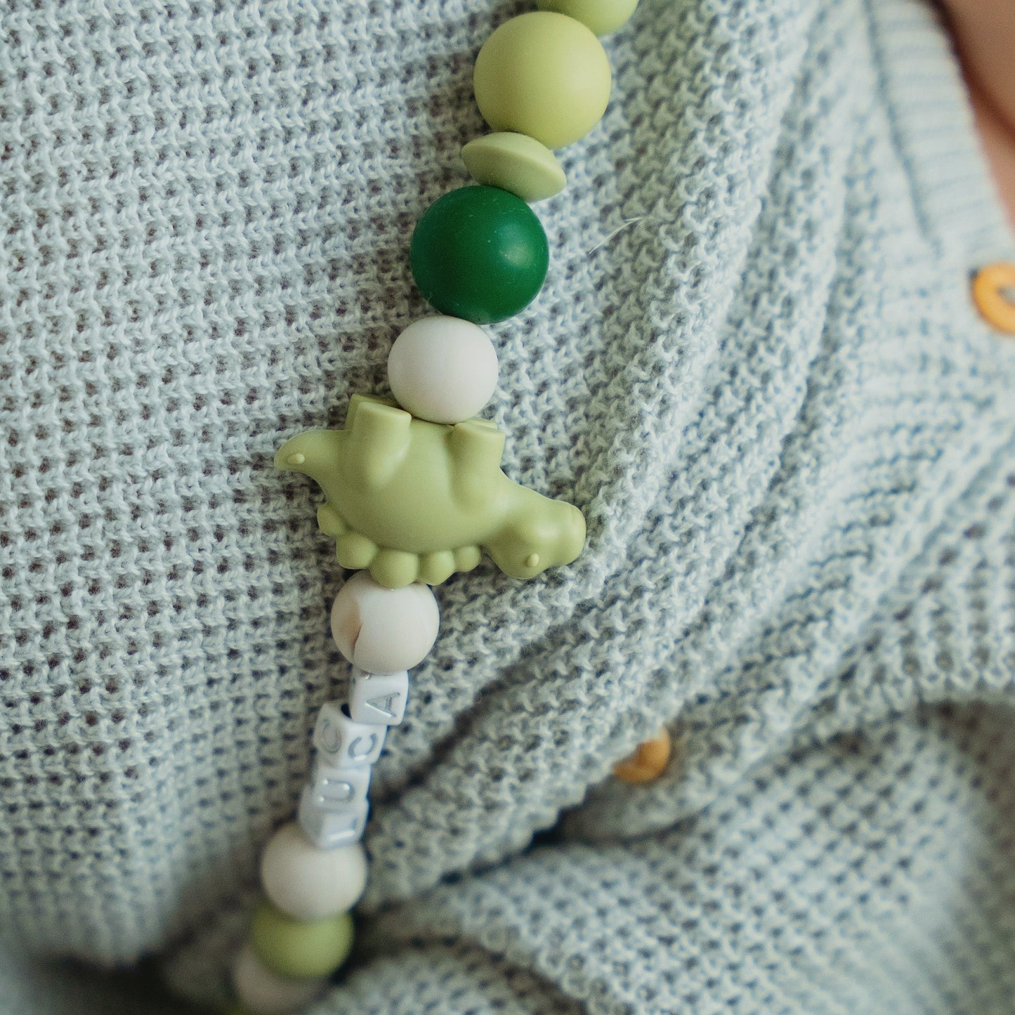 Lănțișorul Wonderland