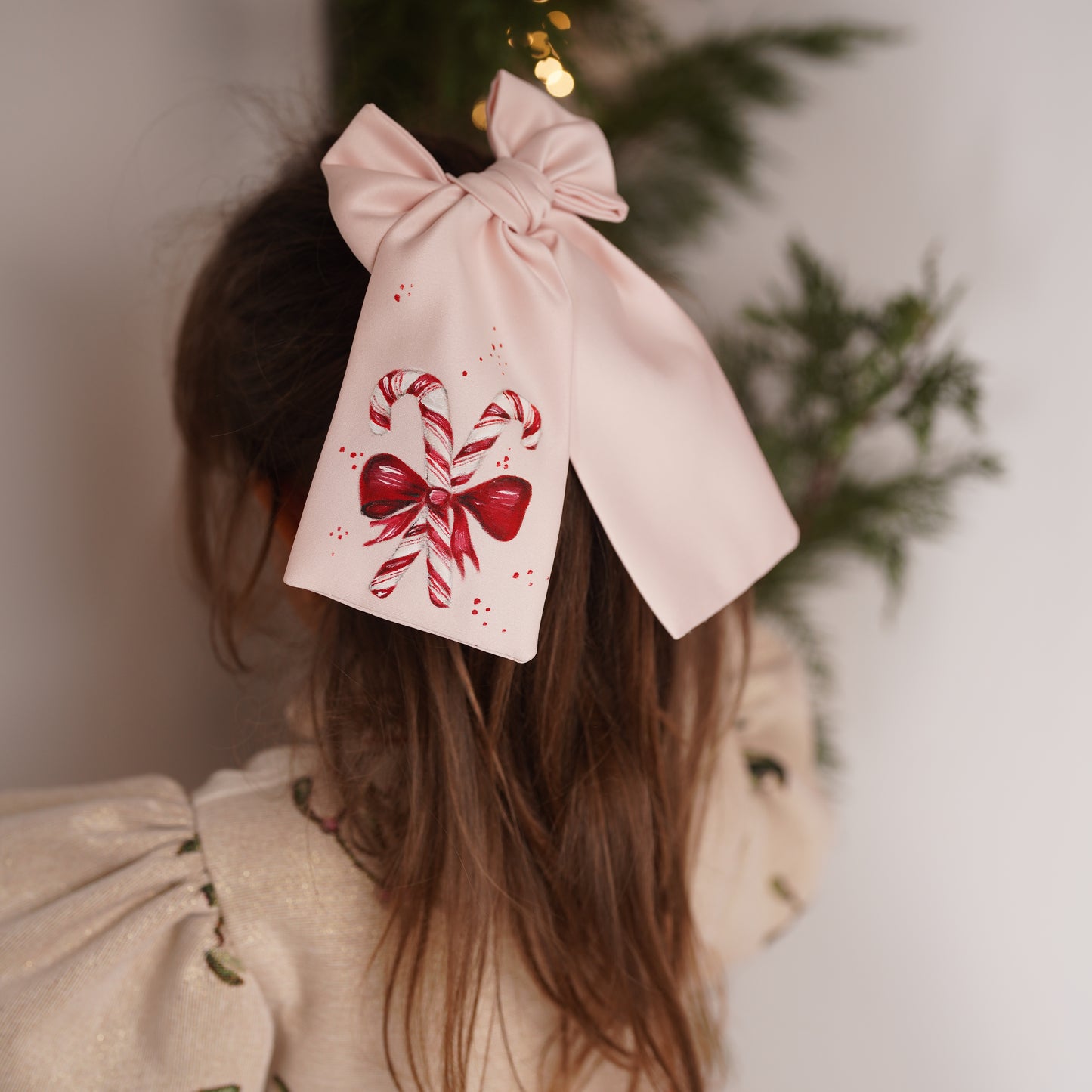 Fundița ⁠⁠⁠Ruby Bow